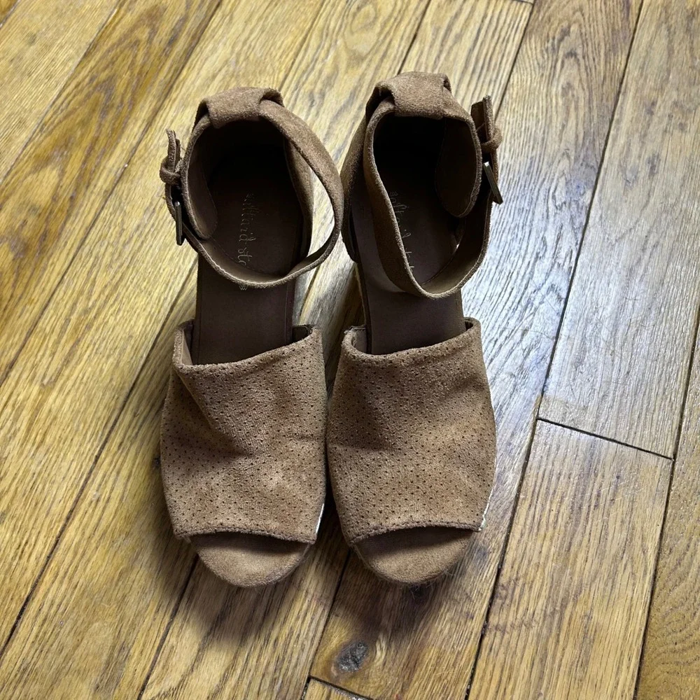 Altar'd State Brown Faux Suede Espadrille Wedge Sandals Perforated Size 8.5